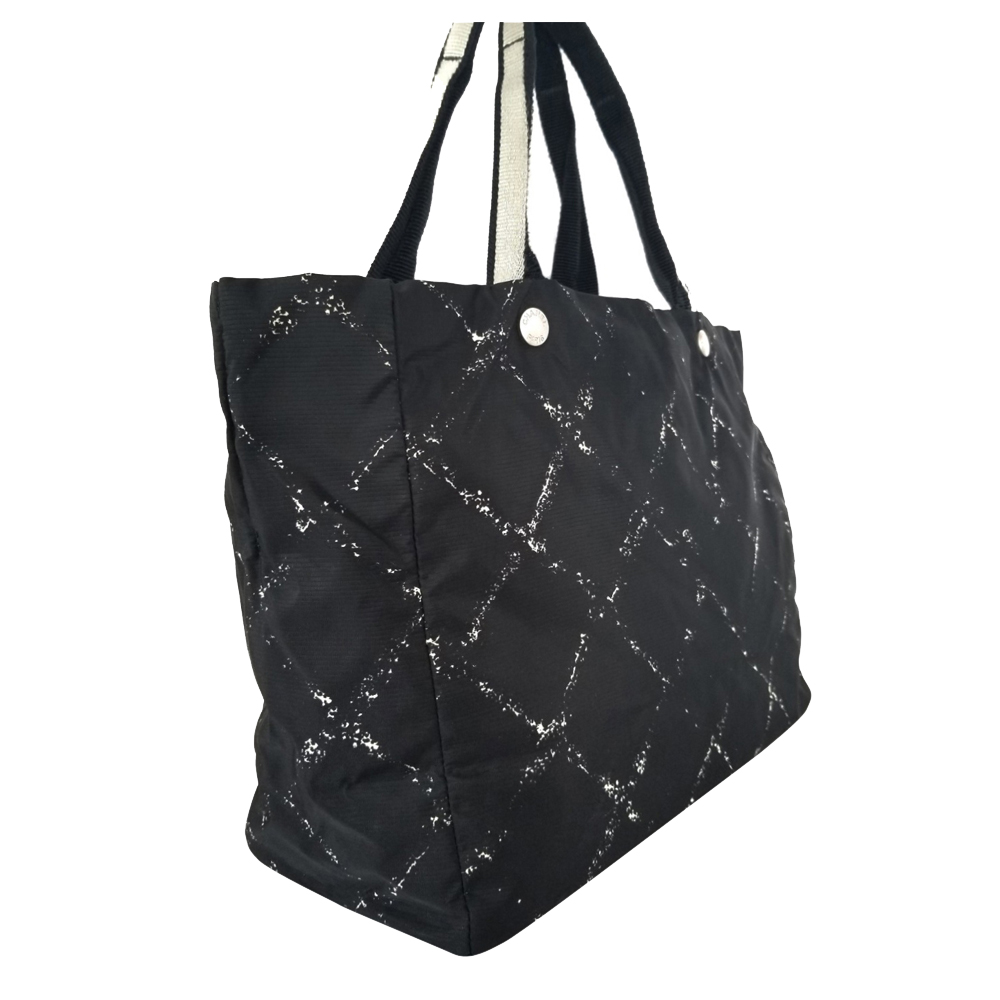 

Chanel Black Nylon Travel Line Tote Bag