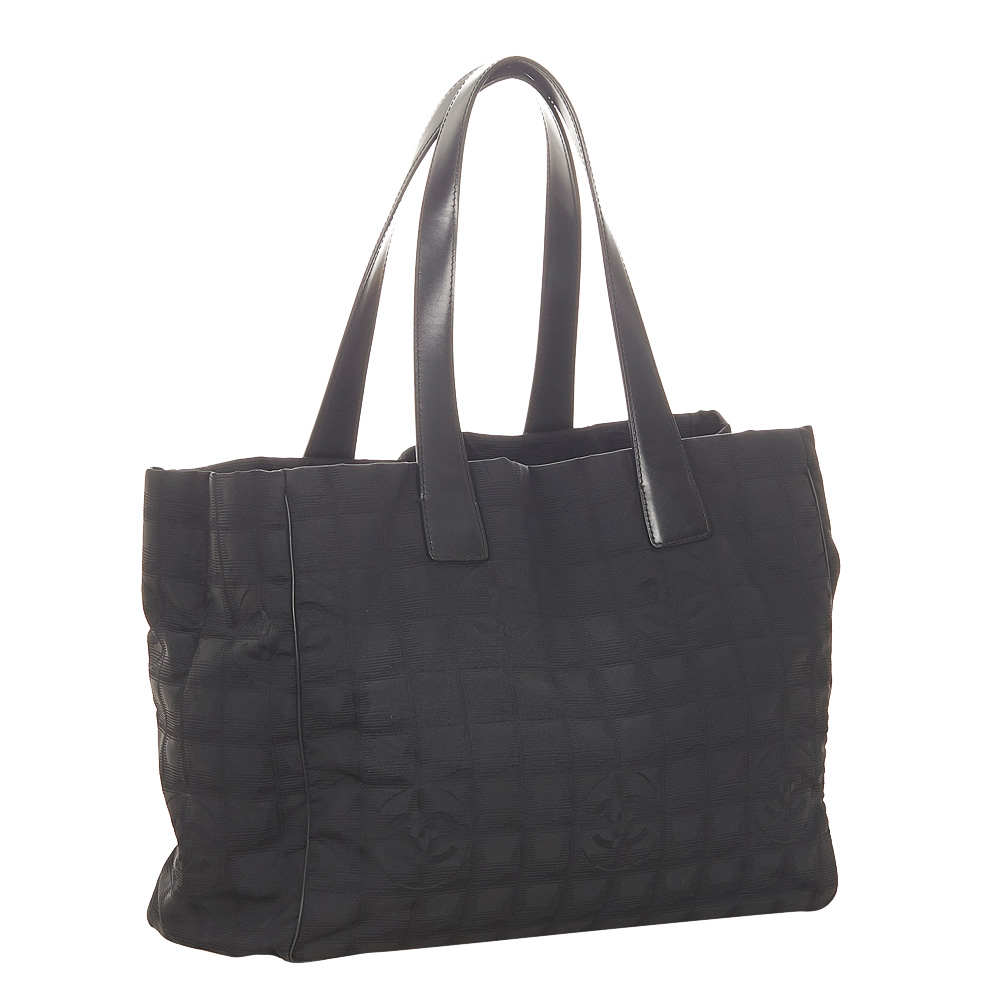 

Chanel Black Nylon Travel Line Tote Bag