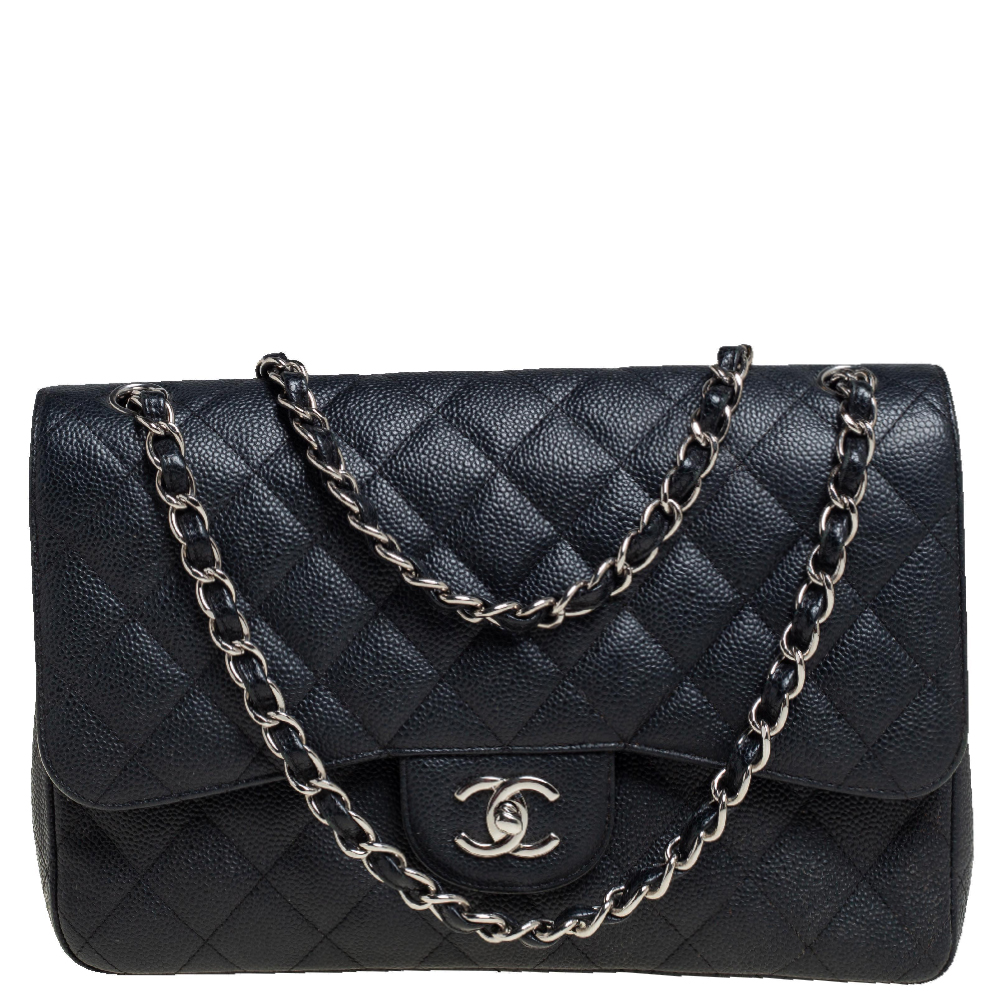 Pre Owned حقيبة شانيل جامبو كلاسيك جلد كافيار بطن أسود بقلاب مزدوج