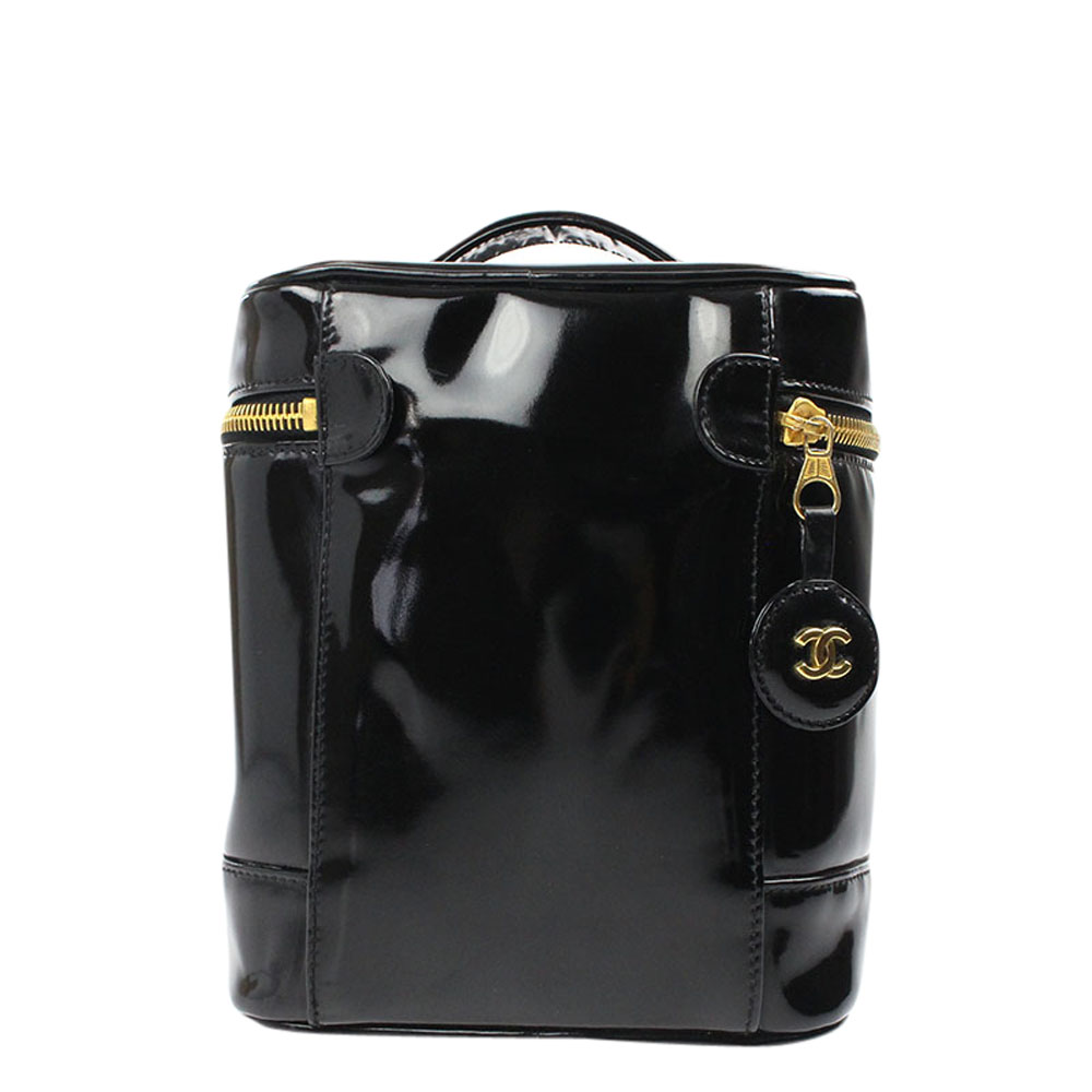 

Chanel Black Patent Leather CC Vanity Bag