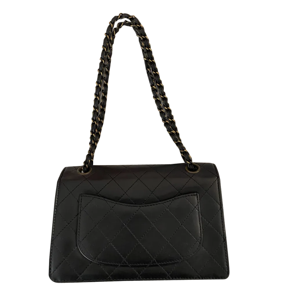 

Chanel Black Leather Vintage CC Flap Bag