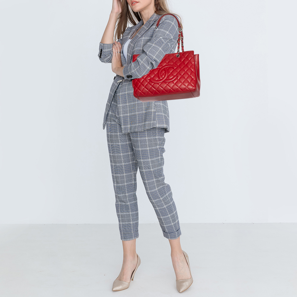 

Chanel Red Quilted Caviar Leather Grand Shopping Tote