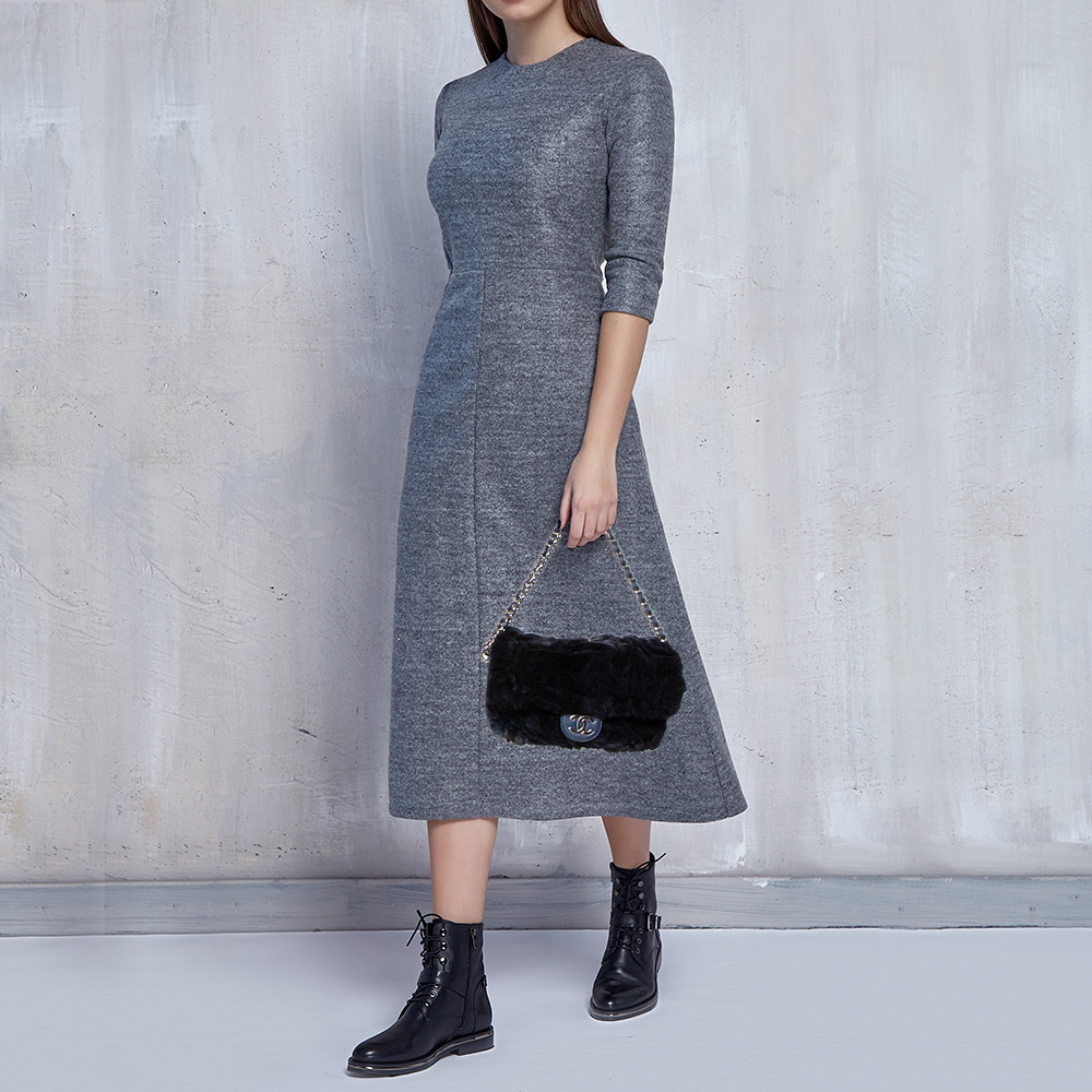 

Chanel Navy Blue Rabbit Fur and Leather Single Flap Bag