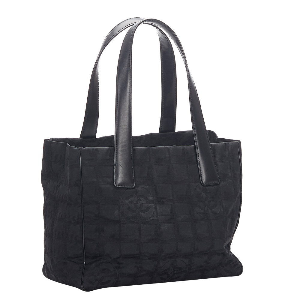 

Chanel Black Nylon Travel Line Tote Bag