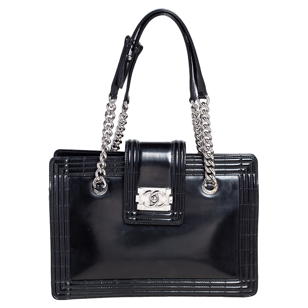 Pre Owned Chanel Black Glazed Leather Boy Tote
