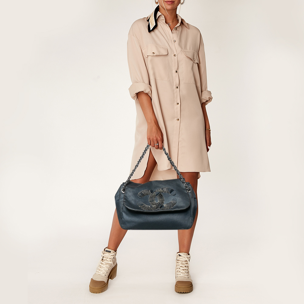 

Chanel Blue Denim Disc Accordion Flap Bag