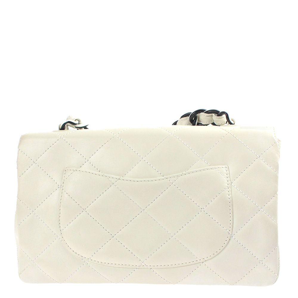 

Chanel White Leather Single Flap Shoulder Bag