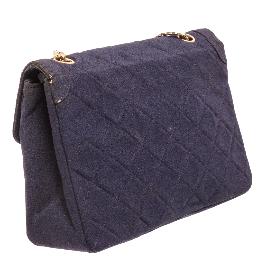 

Chanel Navy Blue Fabric Envelope Flap Crossbody Bag