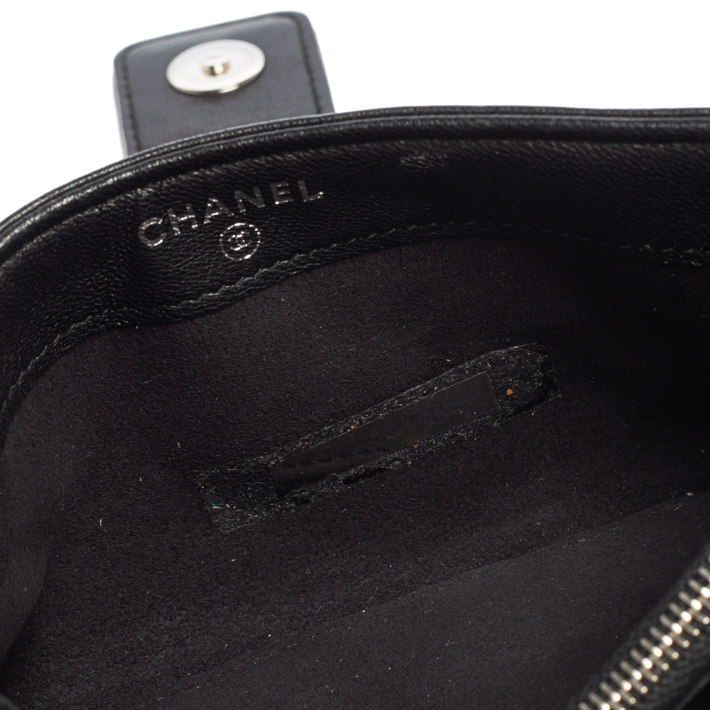

Chanel Black Quilted Leather Boy Phone Pouch