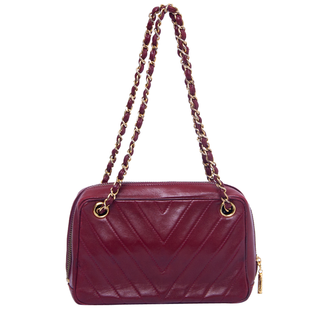 

Chanel Burgundy Chevron Leather CC Camera Bag