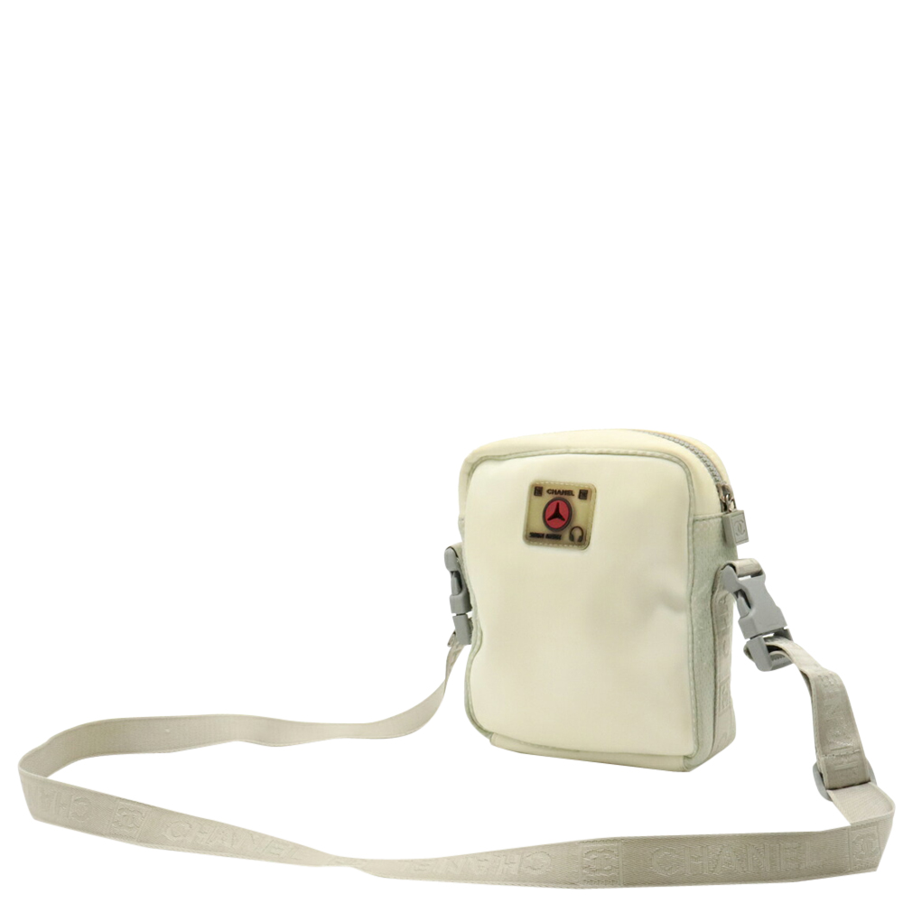 

Chanel Grey Nylon Canvas Camellia Sport Line Shoulder Bag