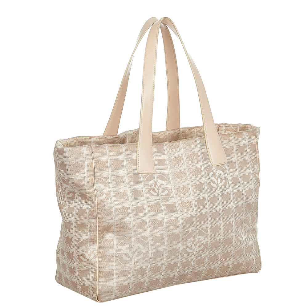 

Chanel Brown/Beige Fabric Nylon New Travel Line Tote Bag