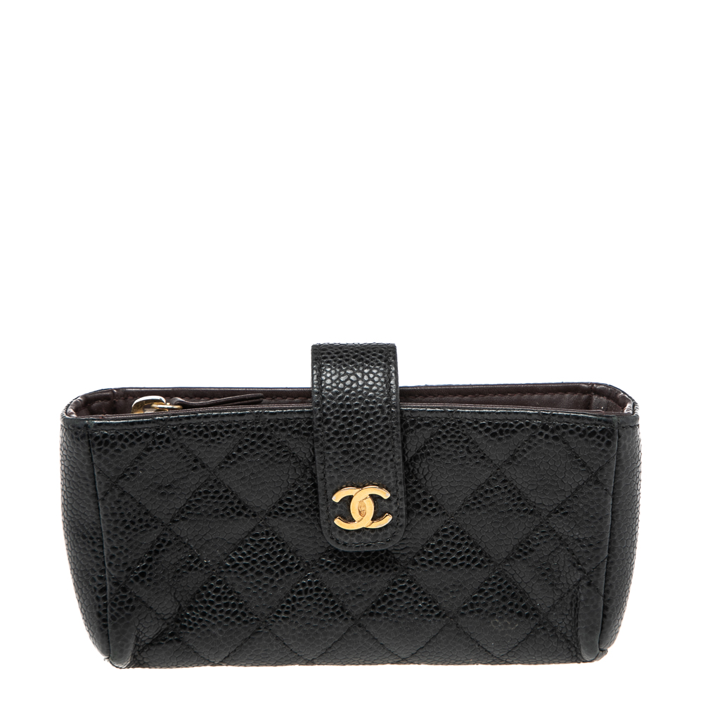 مملوكة مسبقًا Chanel Black Caviar Quilted Leather CC Phone Holder Clutch
