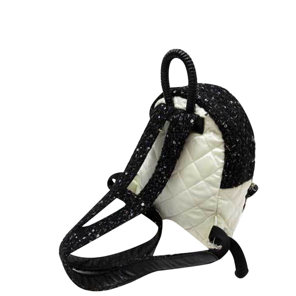 

Chanel White/Black Tweed Nylon Backpacks