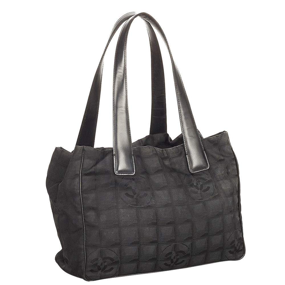 

Chanel Black Nylon New Travel Line Tote Bag