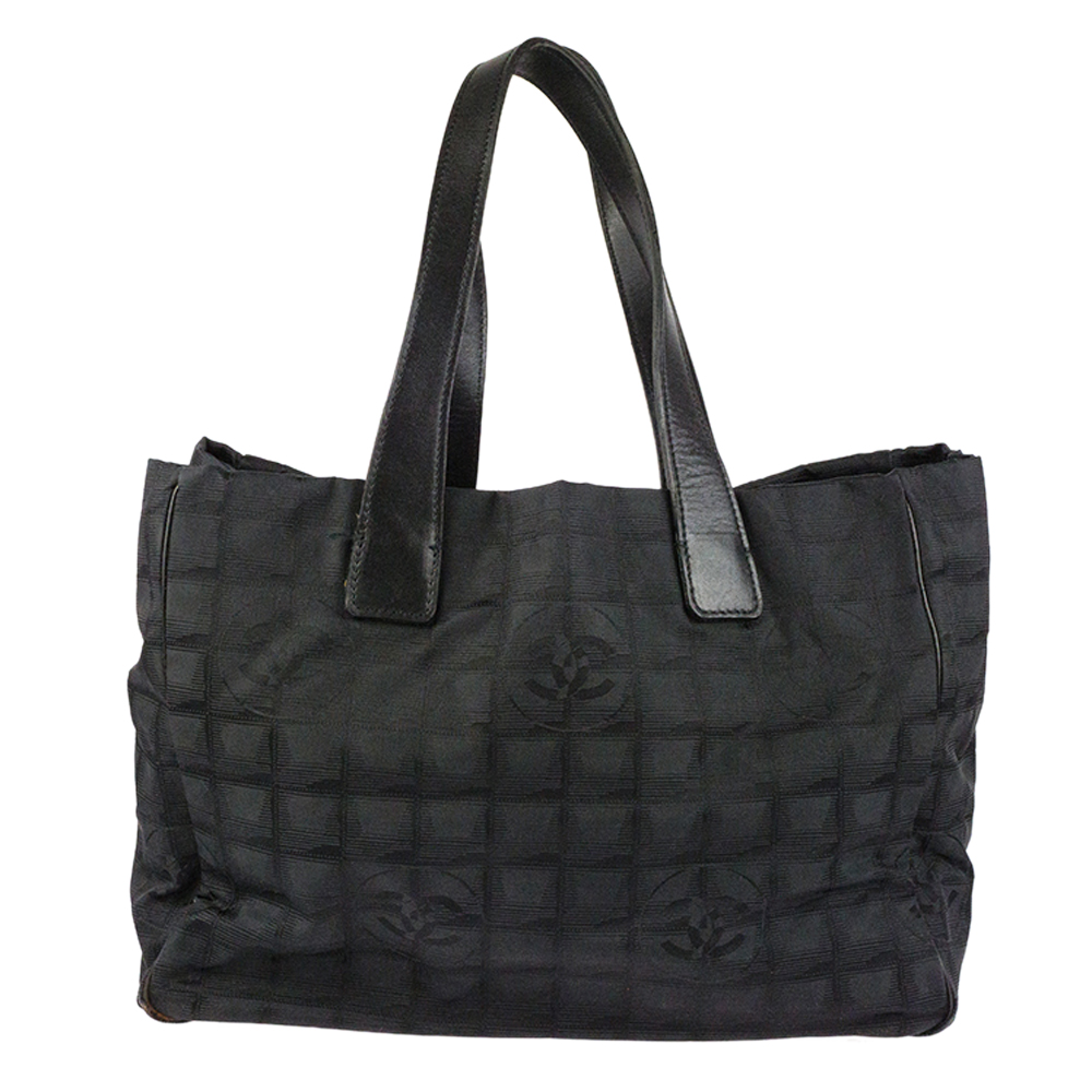 

Chanel Black Nylon Travel Line Tote Bag