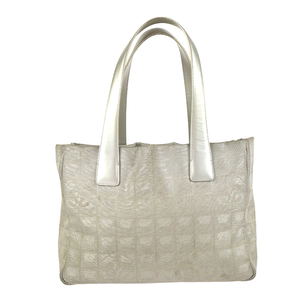 

Chanel Grey Nylon Travel Line Tote Bag