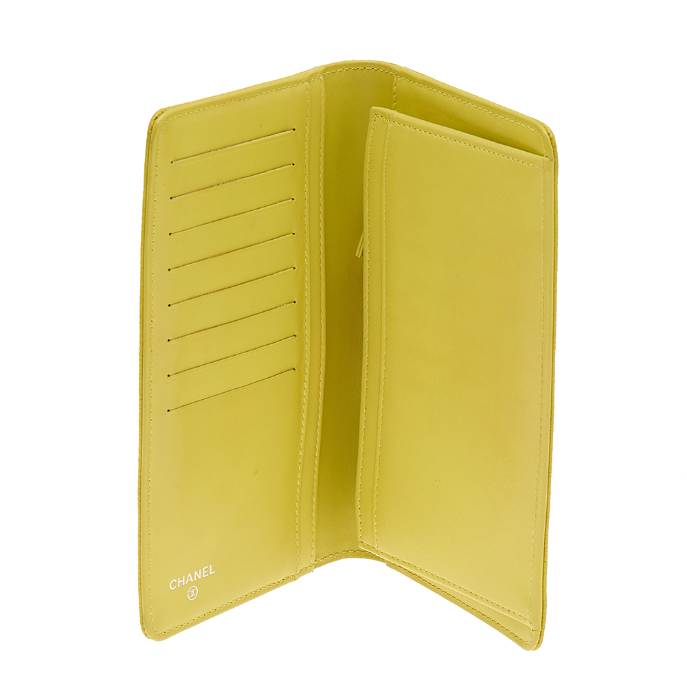 

Chanel Yellow Caviar Leather CC Logo Wallet