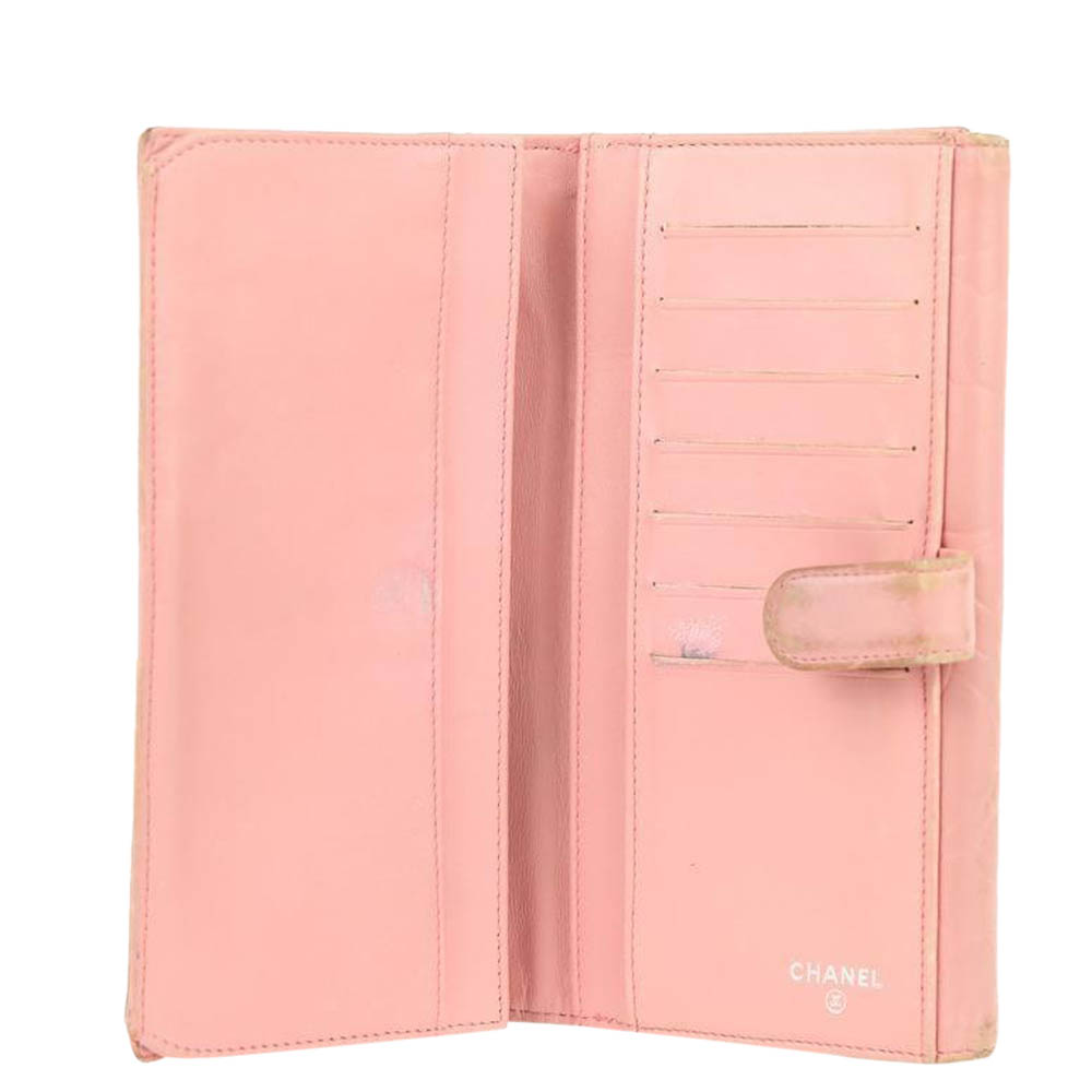 

Chanel Pink Leather Camellia Wallet