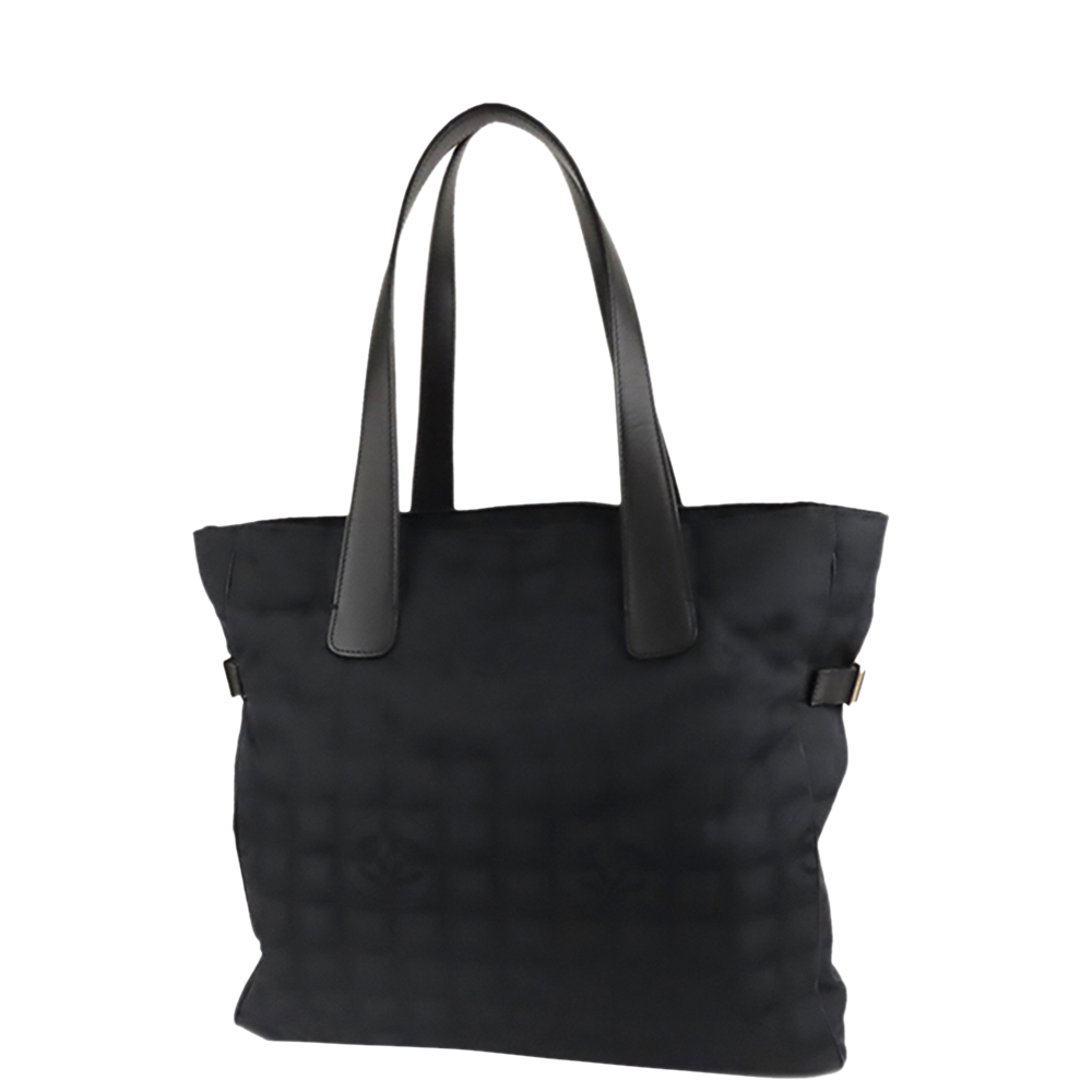 

Chanel Black Nylon Travel Line Tote Bag