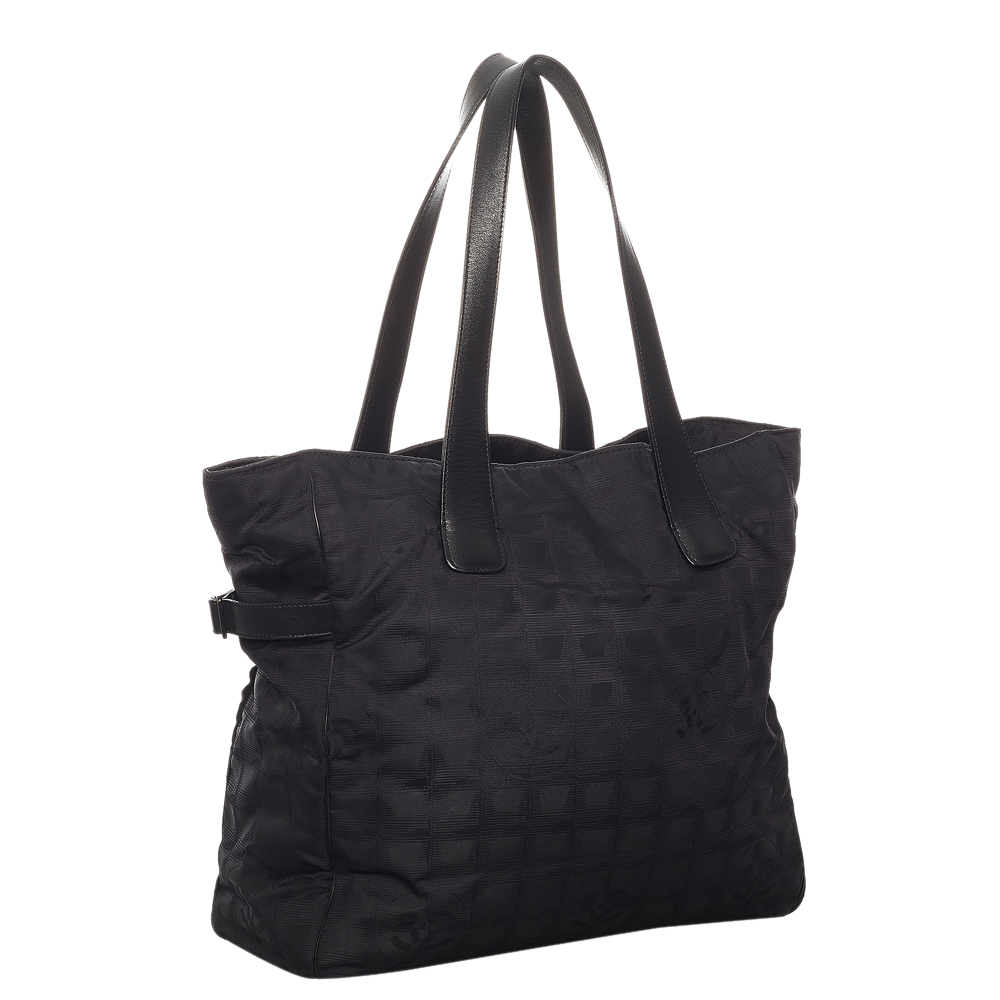 

Chanel Black Nylon Travel Line Tote Bag