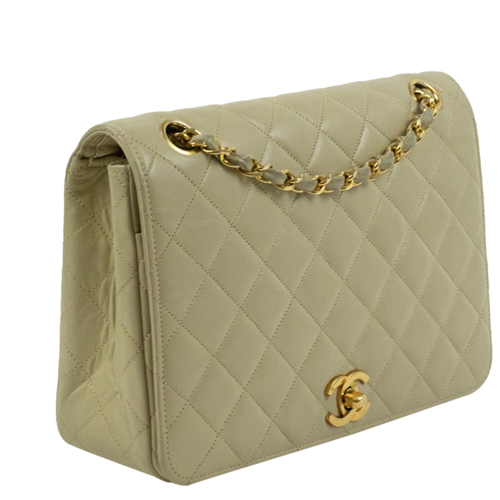 

Chanel Beige Leather Vintage Shoulder Bag