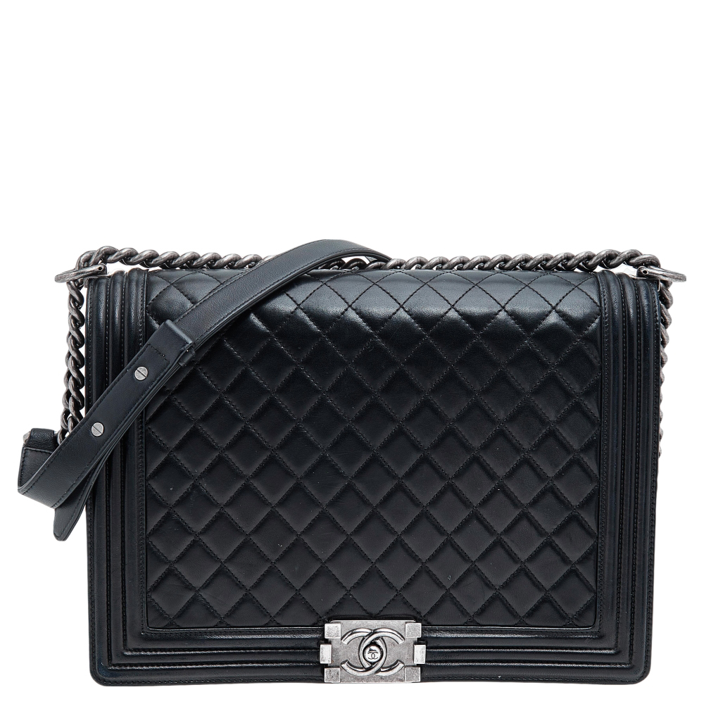 مملوكة مسبقًا Chanel Black Quilted Leather Large Boy Flap Bag