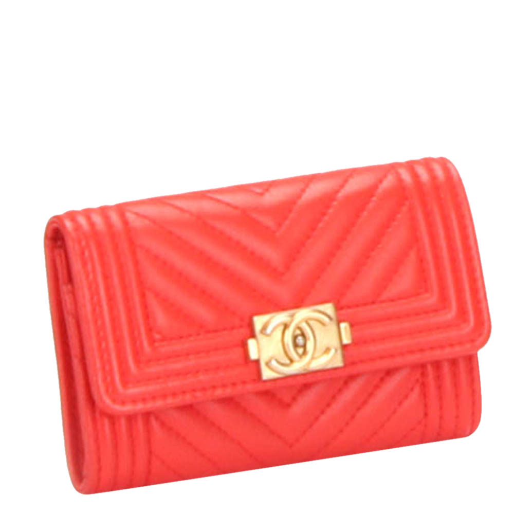 

Chanel Red Chevron Leather Boy Small Wallet