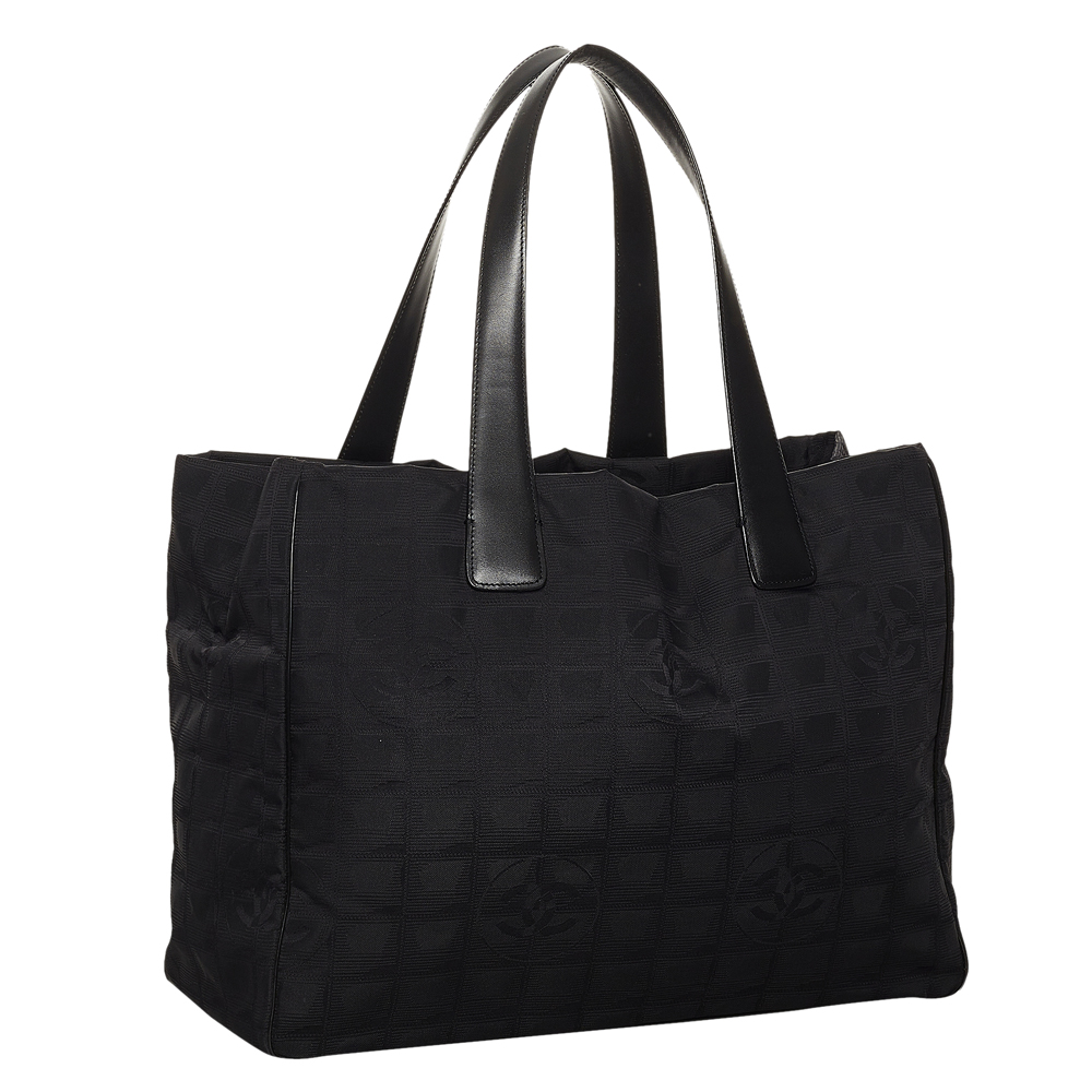 

Chanel Black Nylon Travel Line Tote Bag