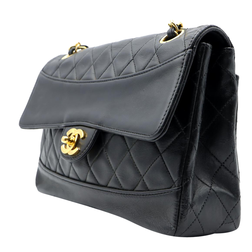 

Chanel Black Matelasse Leather Vintage Flap Bag