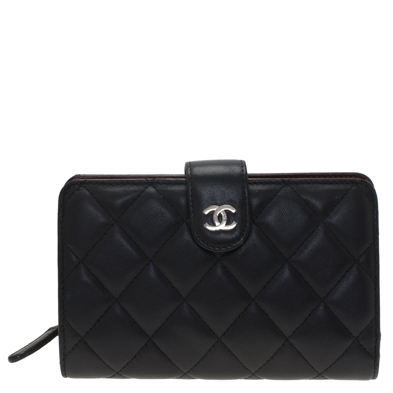 مملوكة مسبقًا محفظة صغيرة شانيل CC جلد أسود مبطن