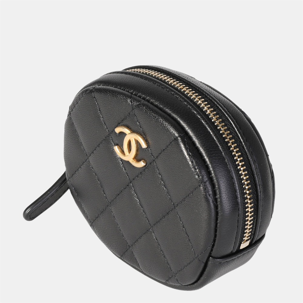 

Chanel Black Lambskin Leather Round Quilted Coin Purse