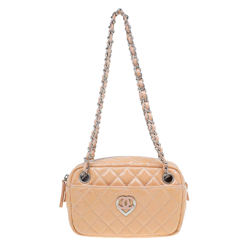 مملوكة مسبقًا حقيبة  شانيل مجم وعة فالنتاين كاميرا جلد مبطن لامع بيج