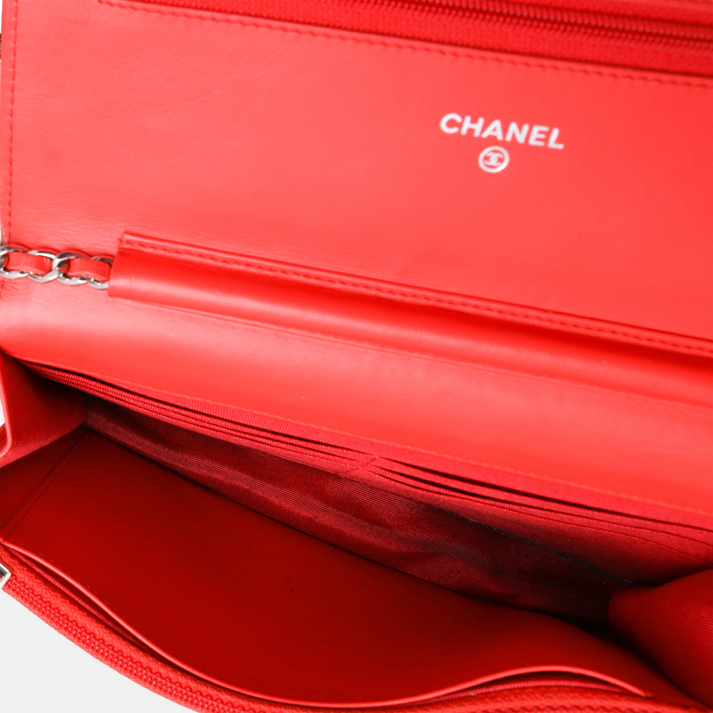 

Chanel Red Quilted Patent Leather CC Chain Wallet