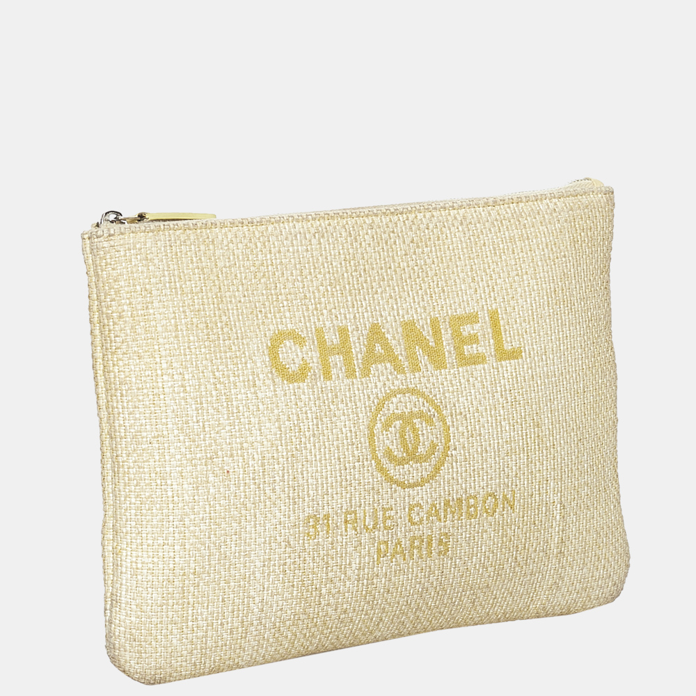 

Chanel White Deauville O-Case Raffia Clutch Bag