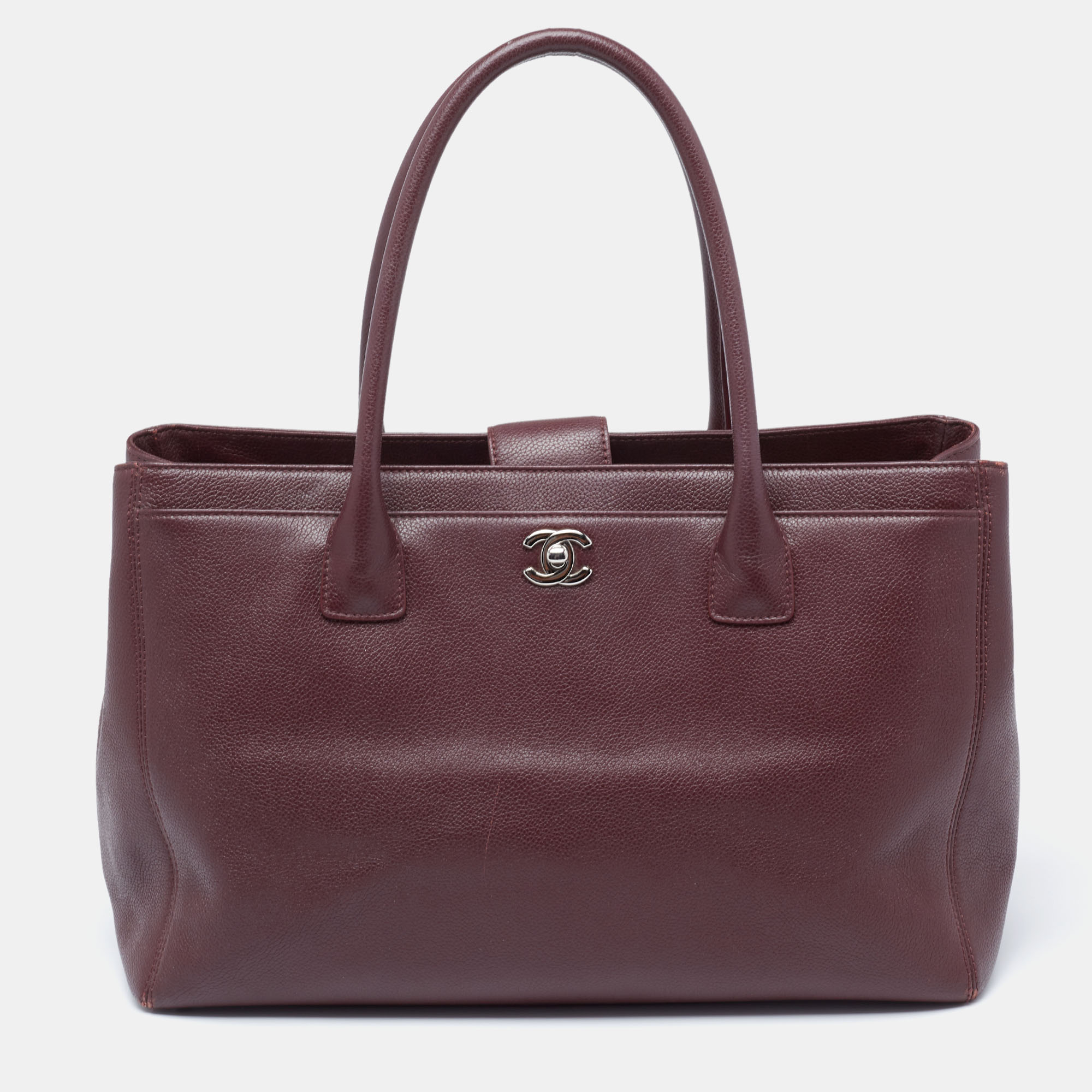 مملوكة مسبقًا Chanel Burgundy Caviar Leather Cerf Shopper Tote
