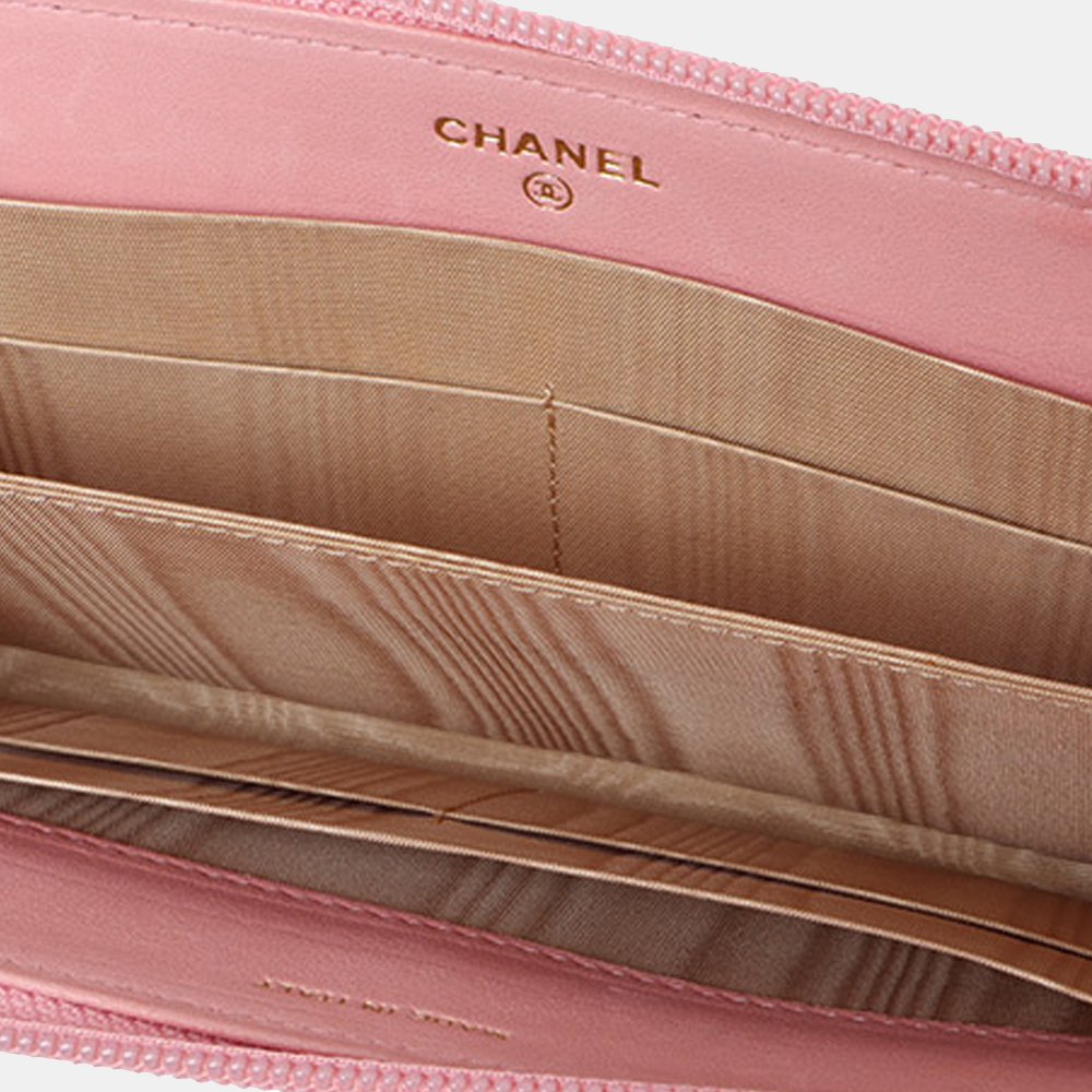 

Chanel Pink CC Caviar Leather Zip Around Wallet