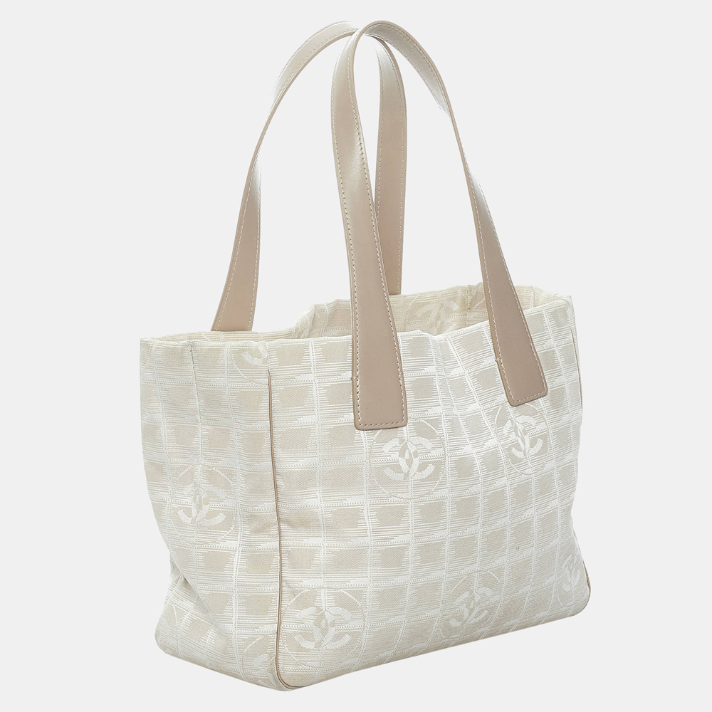 

Chanel Brown/Beige New Travel Line Nylon Tote Bag