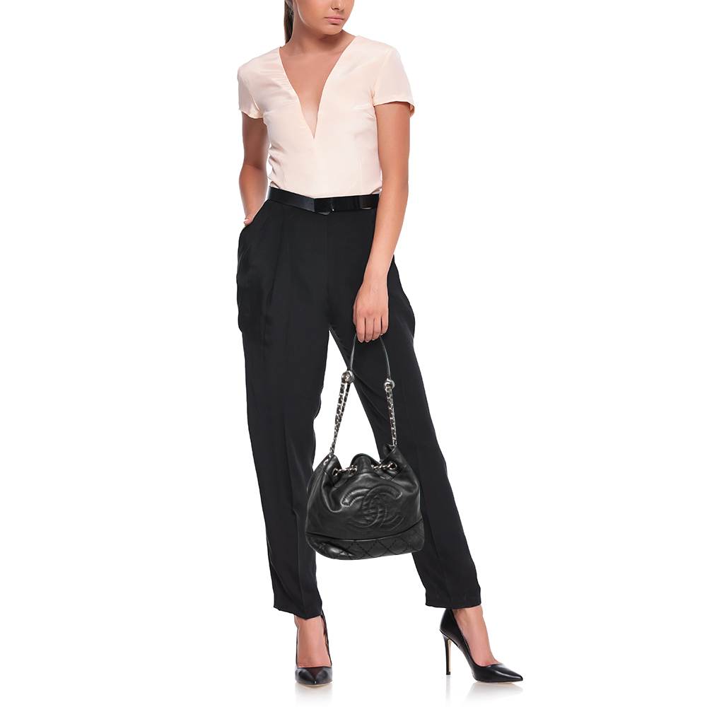 

Chanel Black Leather Drawstring Hobo