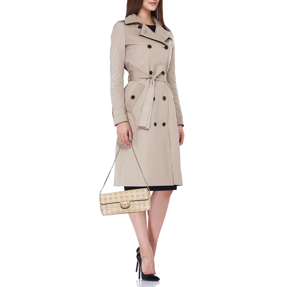 

Chanel Beige Quilted Canvas Travel Ligne E/W Flap Bag