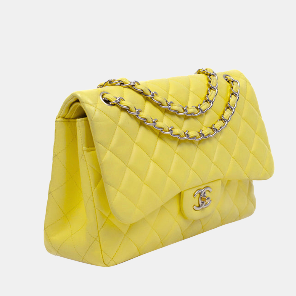 

CHANEL Timeless Jumbo Shoulder bag in Yellow Leather