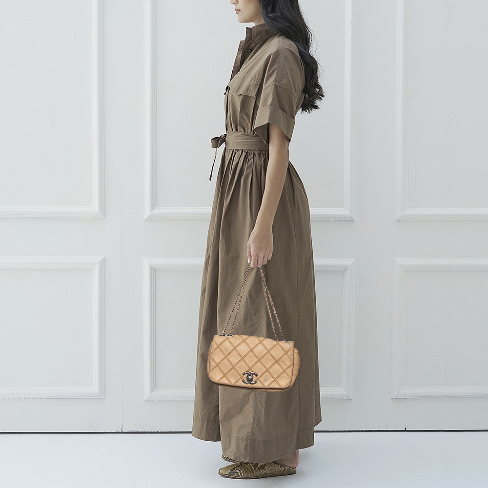 

Chanel Beige Diamond Stitch Nubuck Leather Small Flap Bag