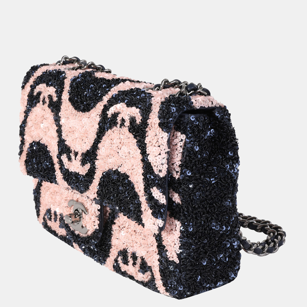 

Chanel Navy/Pink Sequins Leather Graffiti Flap Shoulder Bag, Navy blue