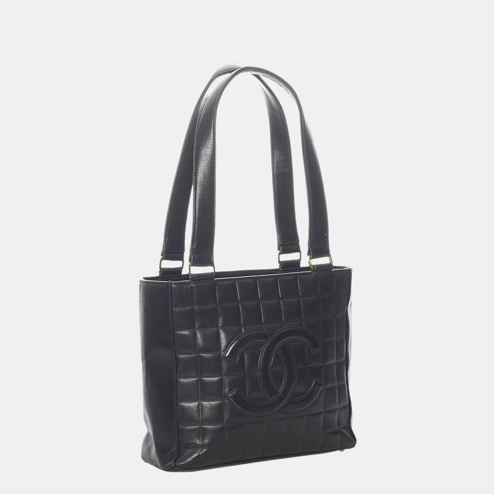 

Chanel Black Choco Bar Lambskin Leather Shoulder Bag