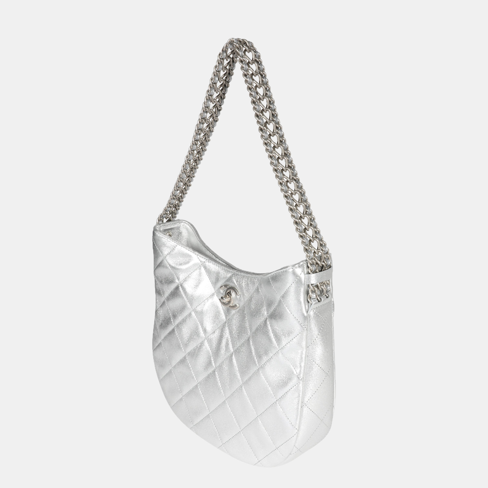 

Chanel Silver Quilted Lambskin Leather Chain Hobo Bag