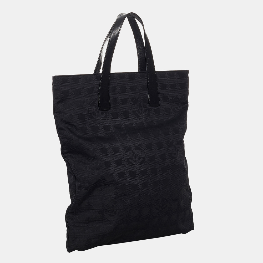 

Chanel Black New Travel Line Nylon Tote Bag