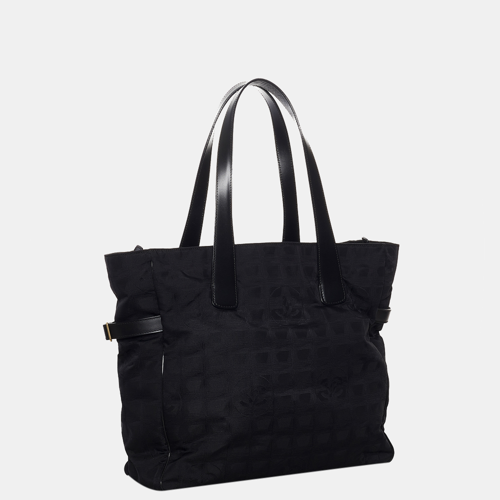 

Chanel Black New Travel Line Nylon Tote Bag