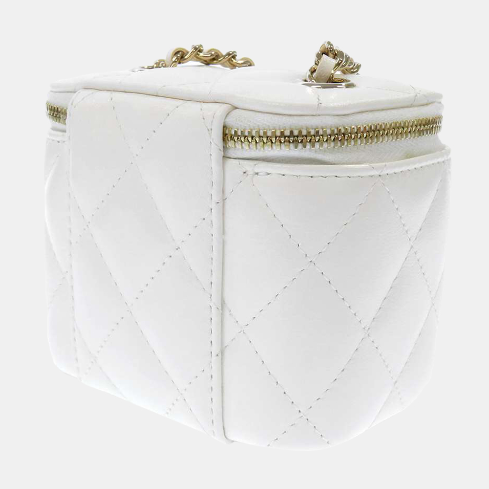

Chanel White Lambskin Leather Chain Vanity Shoulder Bag