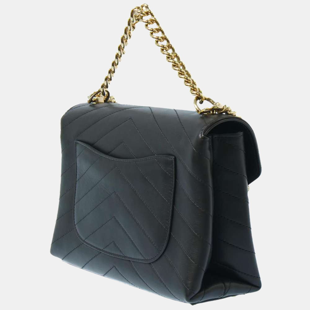 

Chanel Black Calf Leather Chevron Flap Chain Shoulder Bag