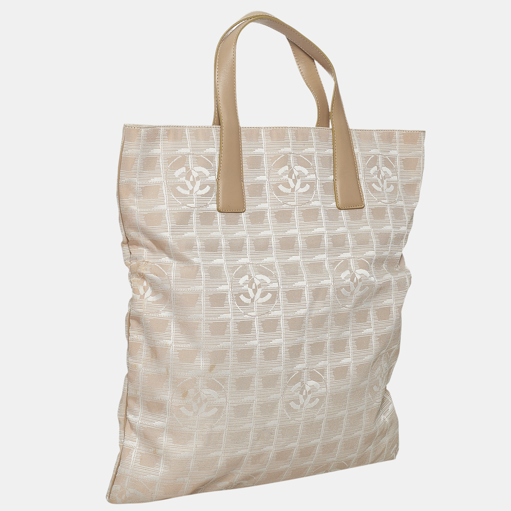 

Chanel Beige/Brown New Travel Line Nylon Tote Bag
